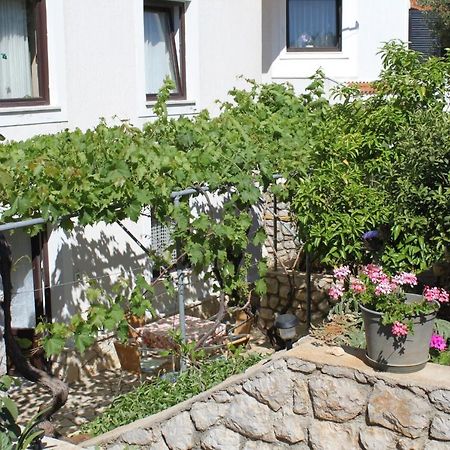 Apartments With A Parking Space Mali Lošinj Exterior foto