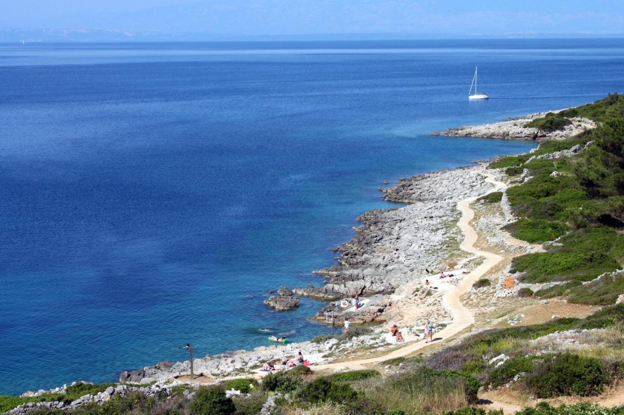 Apartments With A Parking Space Mali Lošinj Exterior foto