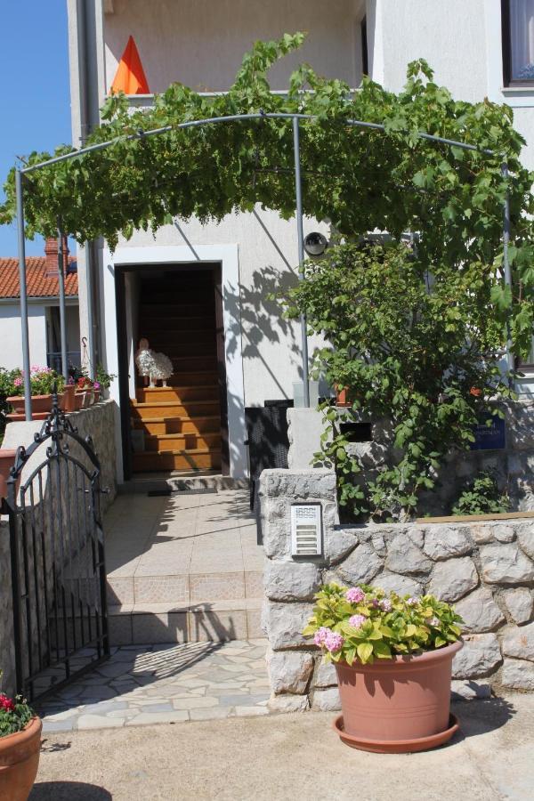 Apartments With A Parking Space Mali Lošinj Exterior foto