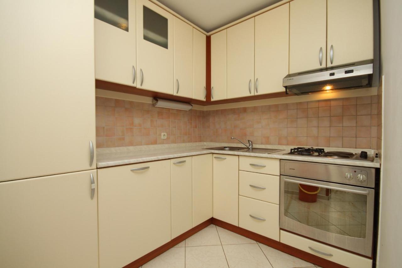 Apartments With A Parking Space Mali Lošinj Exterior foto