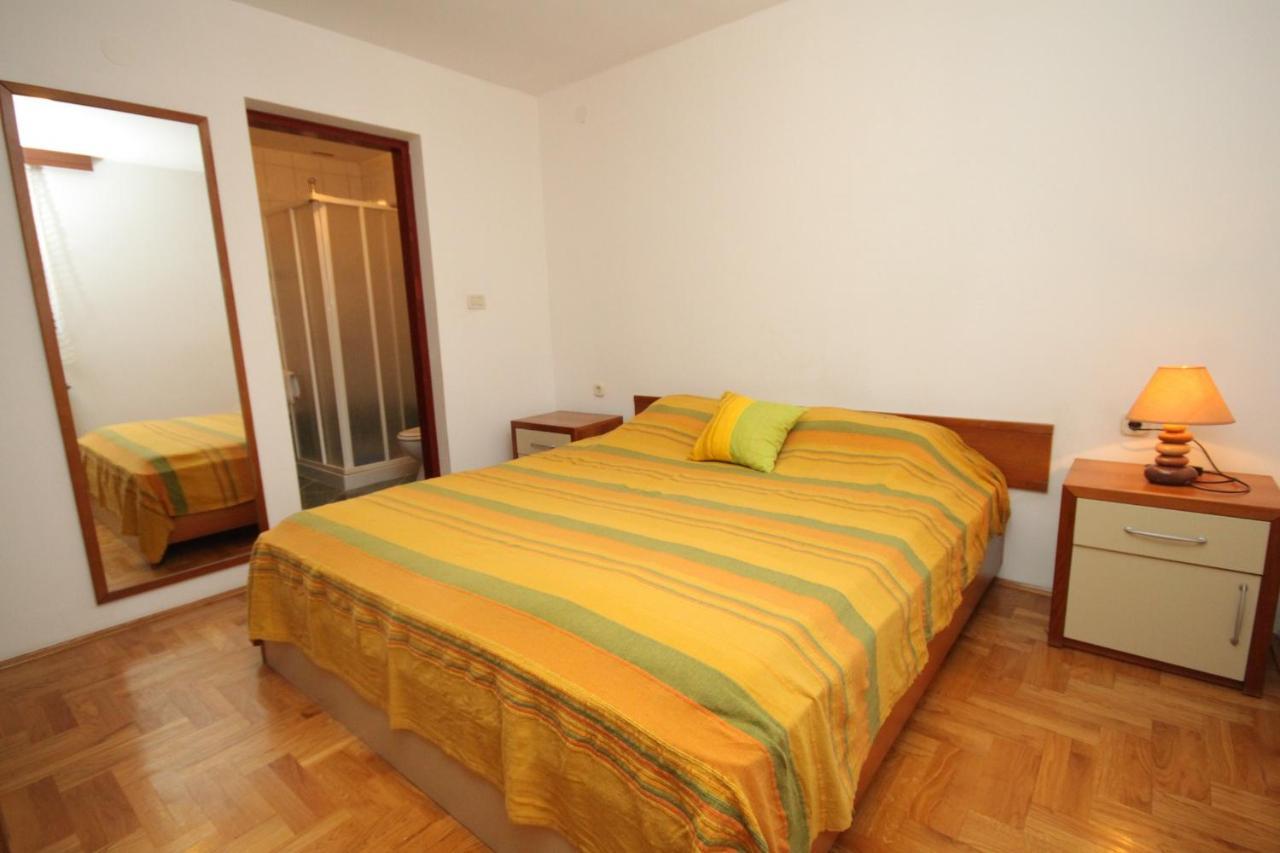Apartments With A Parking Space Mali Lošinj Exterior foto
