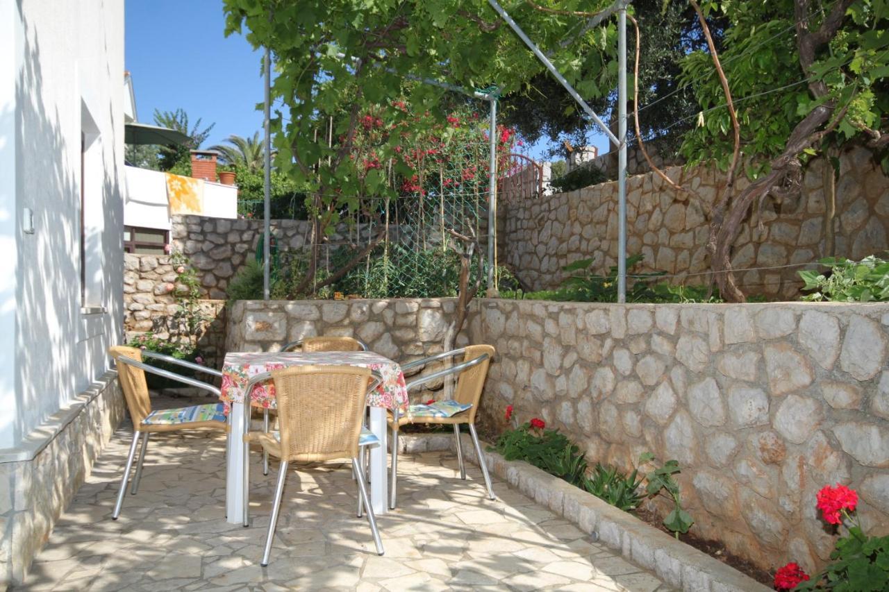 Apartments With A Parking Space Mali Lošinj Exterior foto