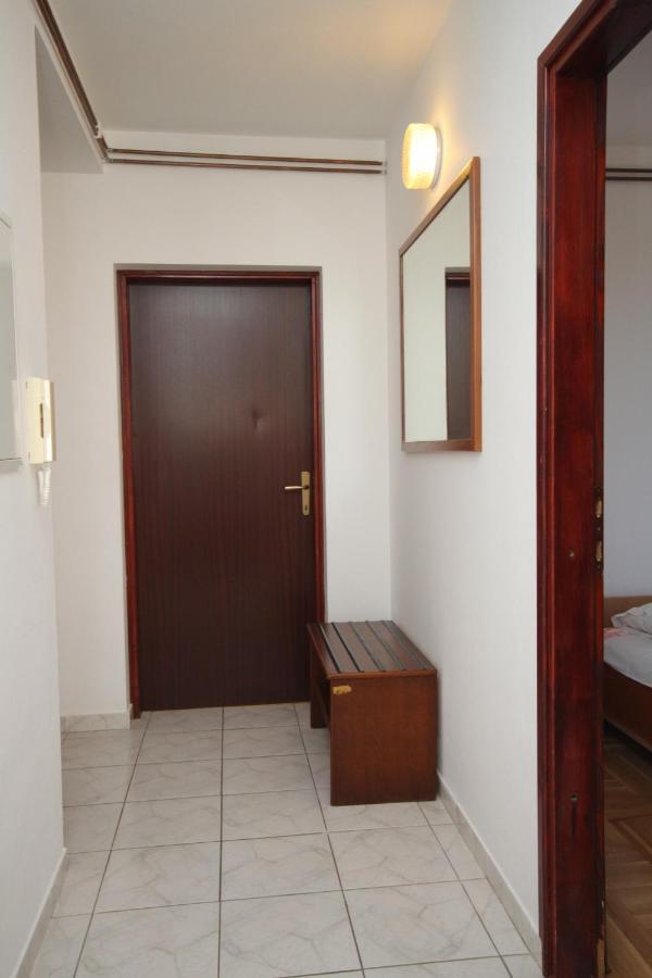 Apartments With A Parking Space Mali Lošinj Exterior foto