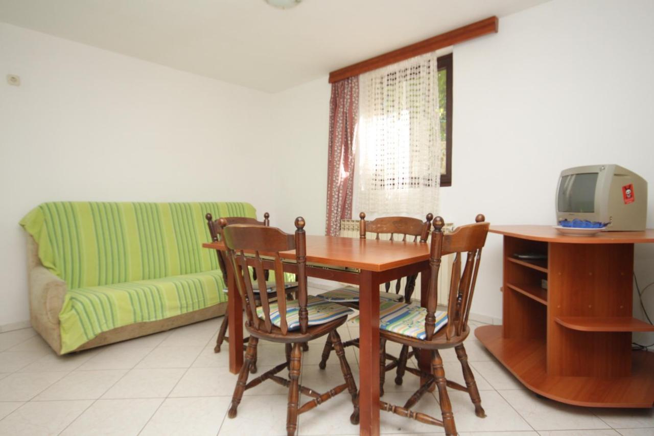 Apartments With A Parking Space Mali Lošinj Exterior foto